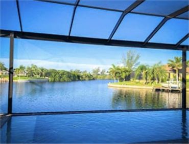 beautiful lakeway and beside the house