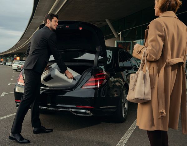 Black Car Service / Airport Transfer / Private Driver / Private Airport Pickup