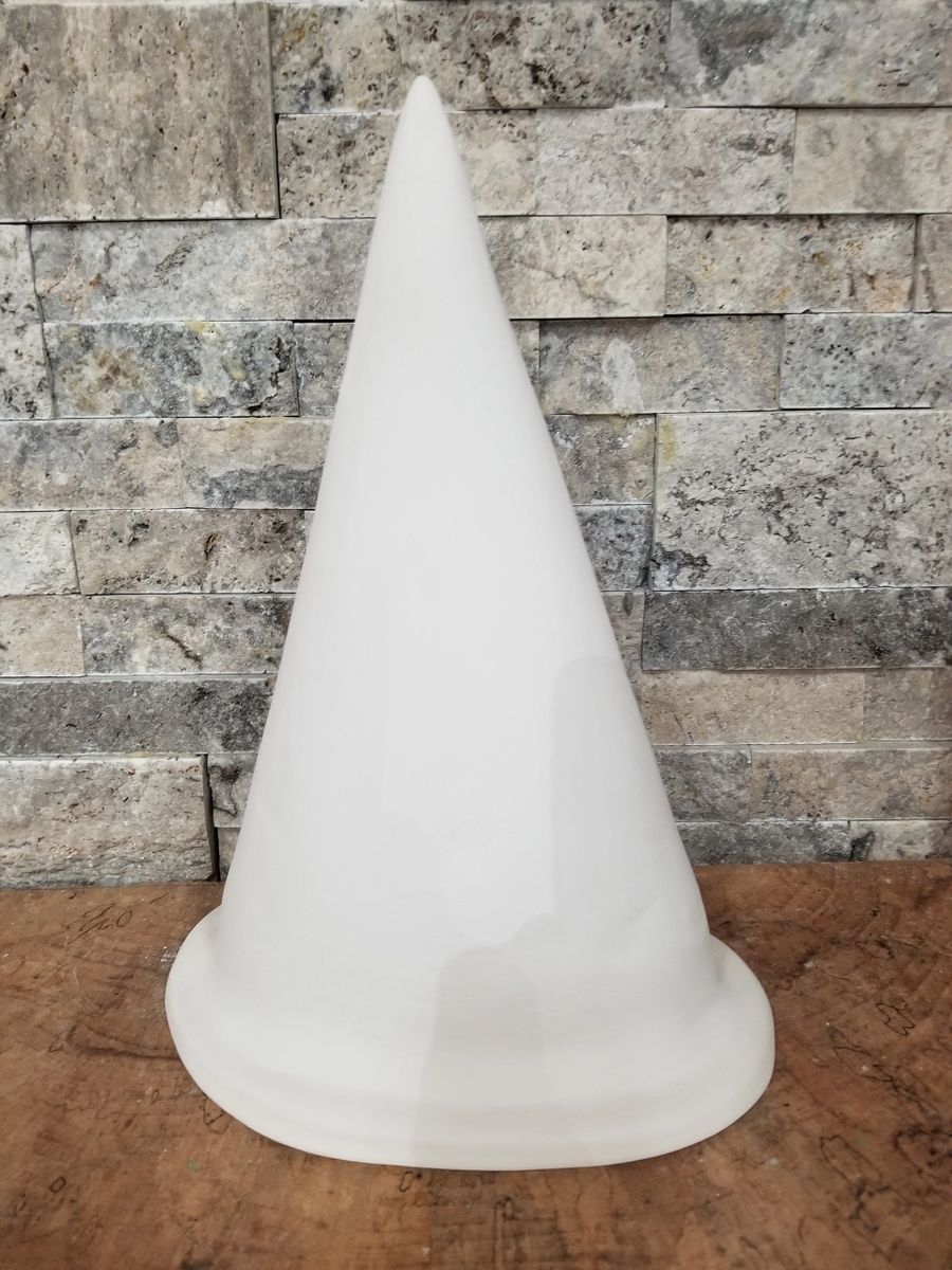 Cone - 30 x 6 - Styrofoam