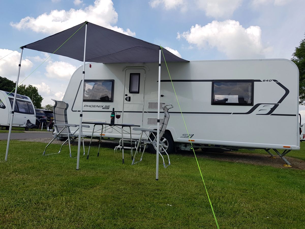 DELUX Wild Earth Caravan Sun Canopy MEDIUM GREY 2.4M x 3M