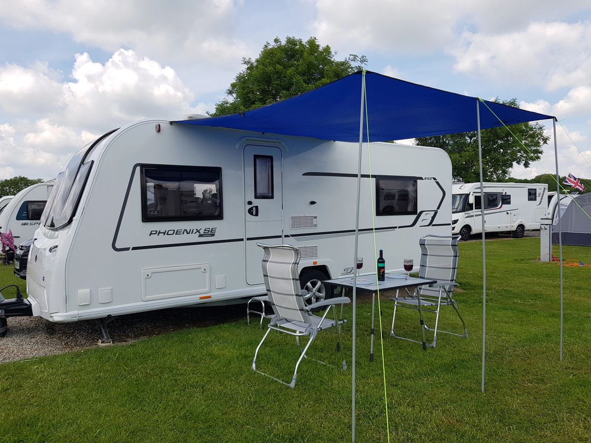 DELUX Wild Earth Sun Canopy for CARAVAN, MOTORHOME, CAMPERVAN 2.4 X 3