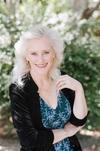 Susan Lustig. Best Family Lawyer in SLO. Best Family Law Firm. 