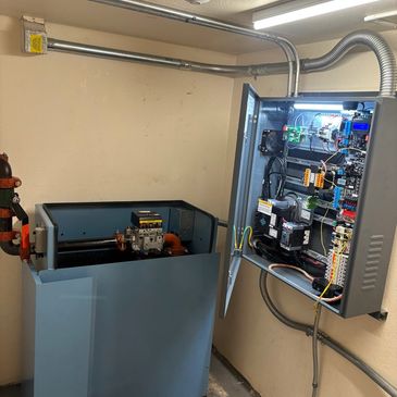 Elevator modernization by ethix elevator utilizing non-proprietary Alpha controls, Wittur door opera