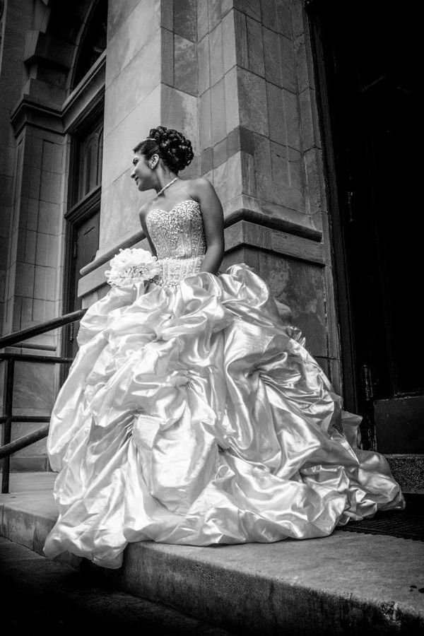 Gorgeous Classic Quinceanera photography by Theresa Danet for TheresaDanet.com 