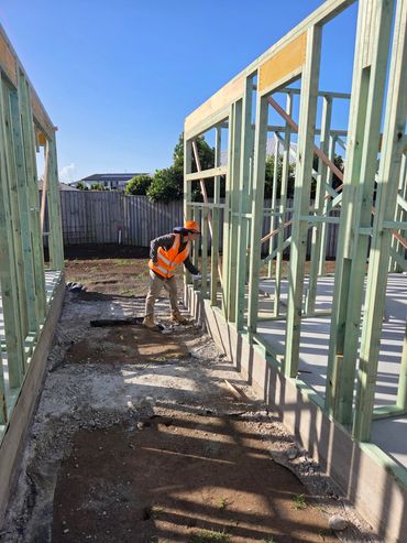 Blueprint Design & Consulting, Matthew Bauer, at home under construction in Bargara Qld - Checking s