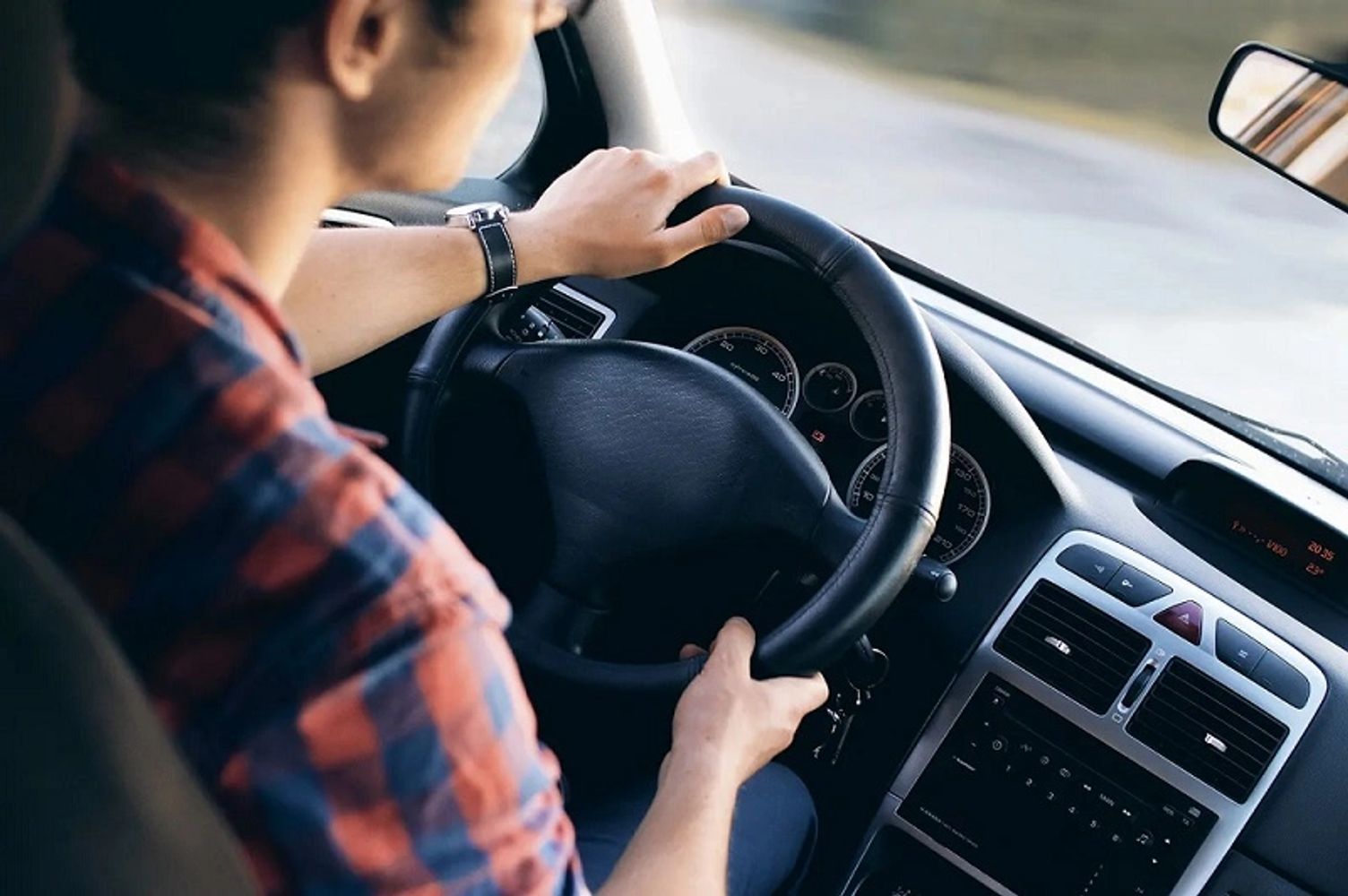  Guelph driver safely turning right