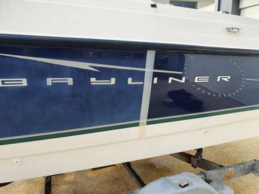 Full Cut and Polish on this Bayliner