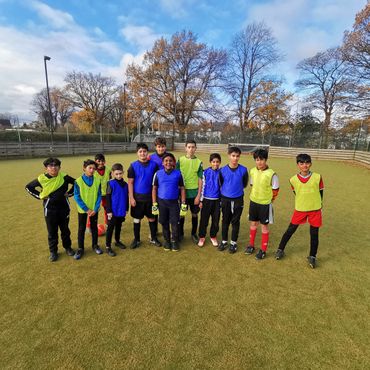 kids ready to play football