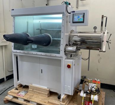 Glovebox chamber with manual purge functionality