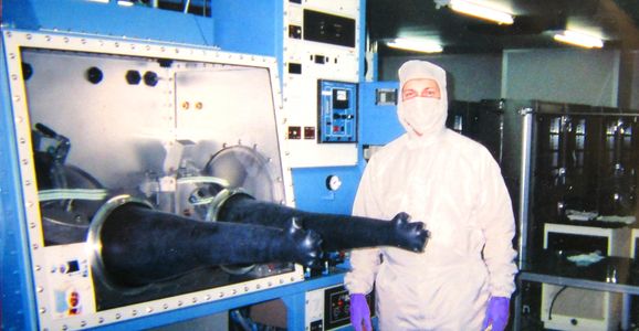 Glovebox used in clean room