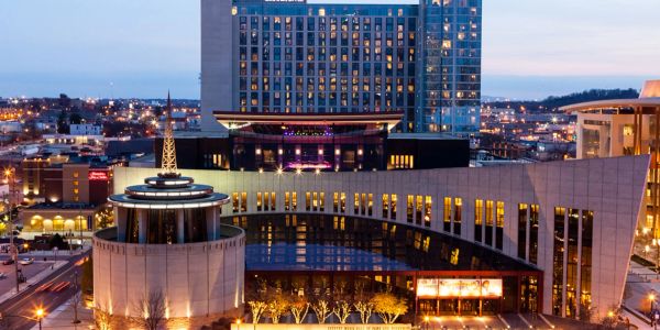 Things to do in Nashville, Tennessee include the Country Music Hall of Fame.