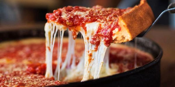 Chicago Finger Licking Foodie Tours Deep Dish Pizza Self-Guided Culinary Things to Do Fine Dining