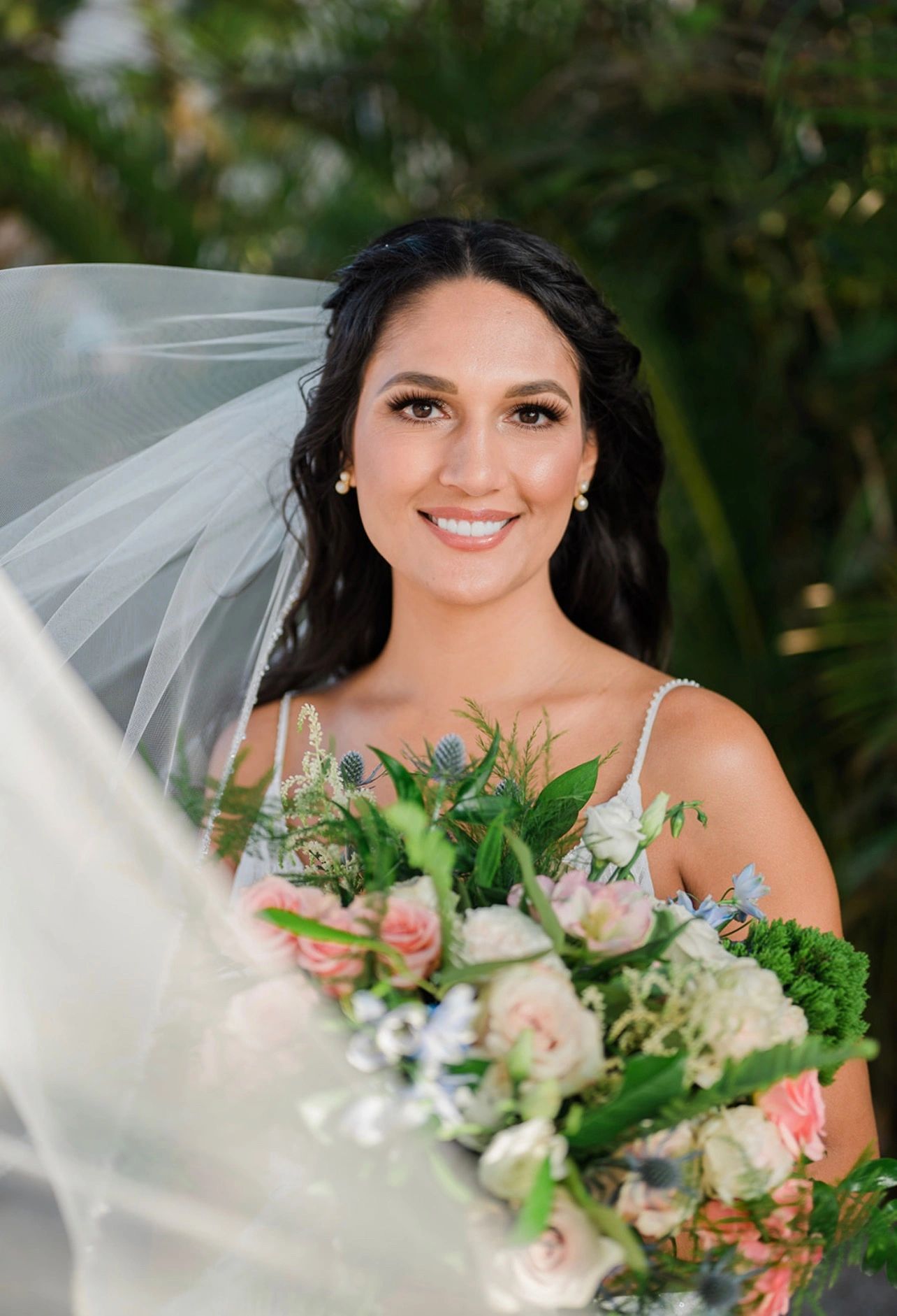 art by izzy hair and makeup