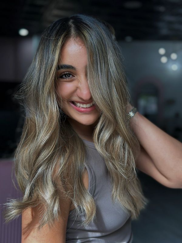 Sandy Beige Blonde, Sandy lived in color, low maintenance color on dark hair