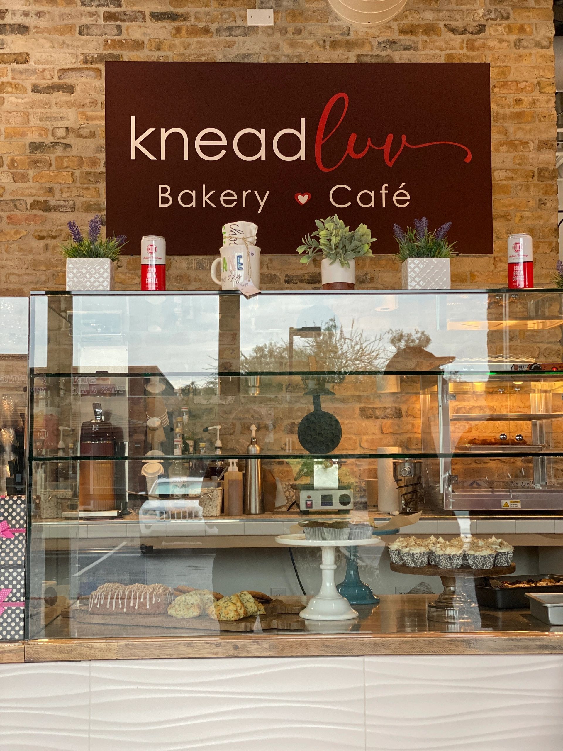 Knead Luv Bakery and Café in Phoenix, Arizona