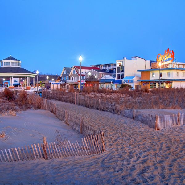 Rehoboth-Avenue-vacation-rentals