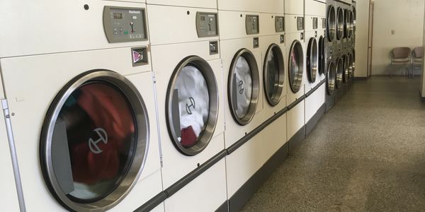 24hr coin laundry near me