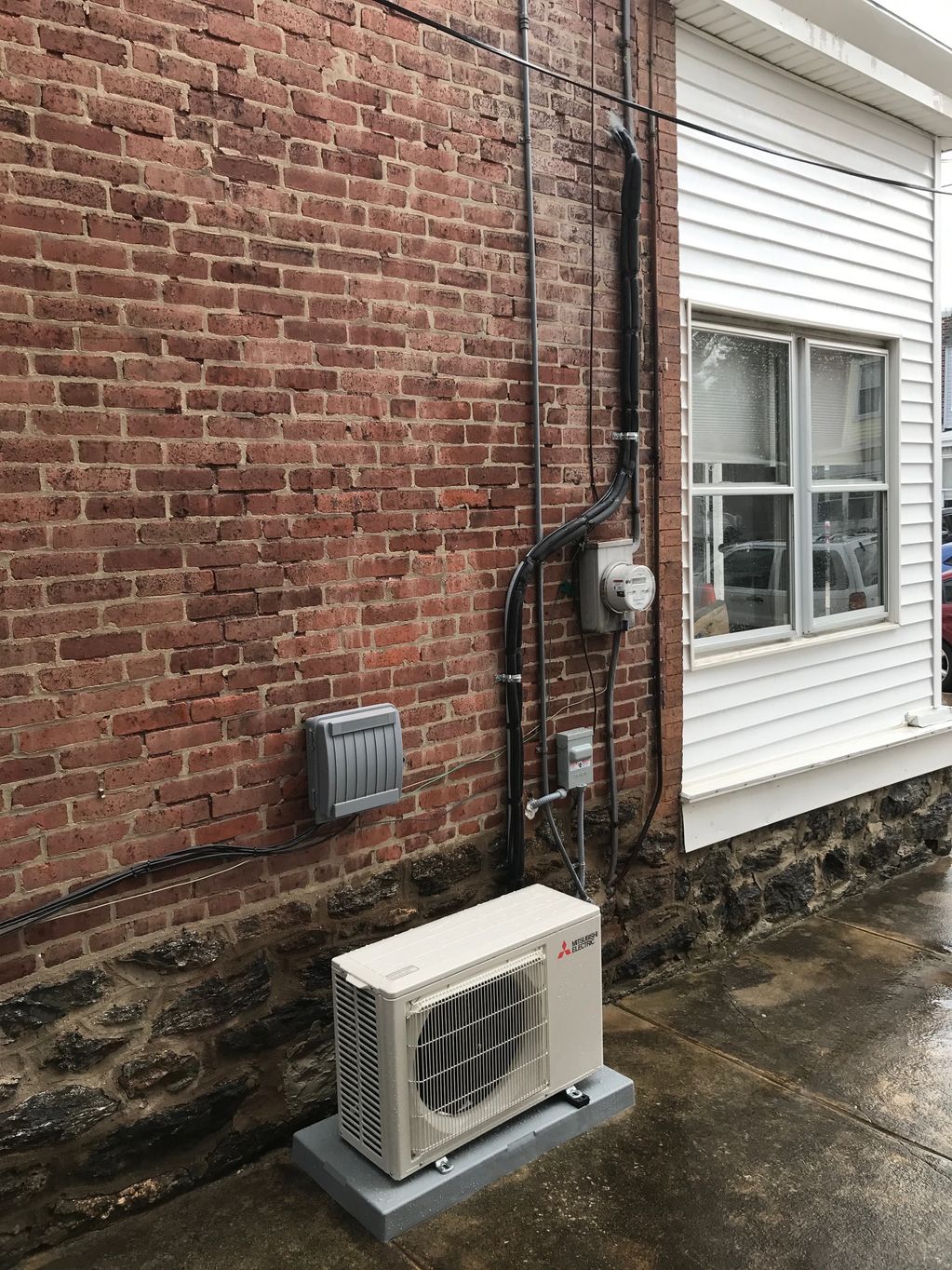 Outdoor Air Conditioning Mini Split Unit