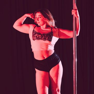 Gracie, pole instructor, headshot
