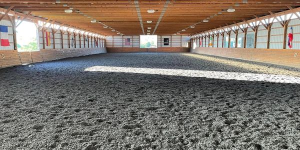 70' x 190' Indoor arena, horse training, horse clinics, dressage, lighted 