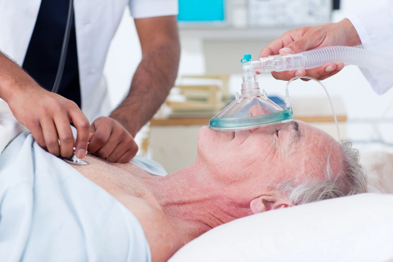 THE REALITY OF CPR FOR SENIORS: GET THE FACTS 1 rs=w:1280