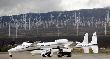 The Scaled Composites Model 281 Proteus is a tandem-wing high-altitude long-endurance aircraft .