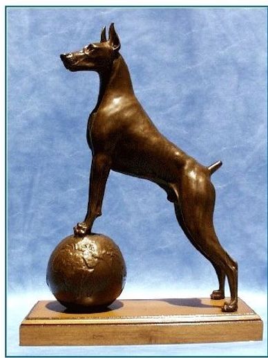 Doberman Statue 
Doberman Pinscher 
Doberman art