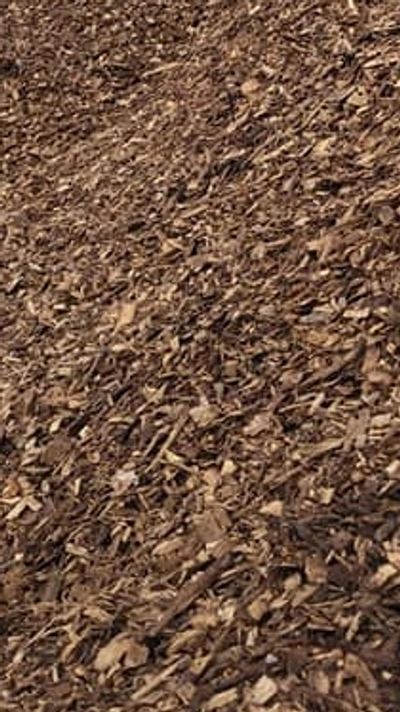 Natural red mulch, black mulch, died red mulch, mulch piles, www.shorelinegroups.ca