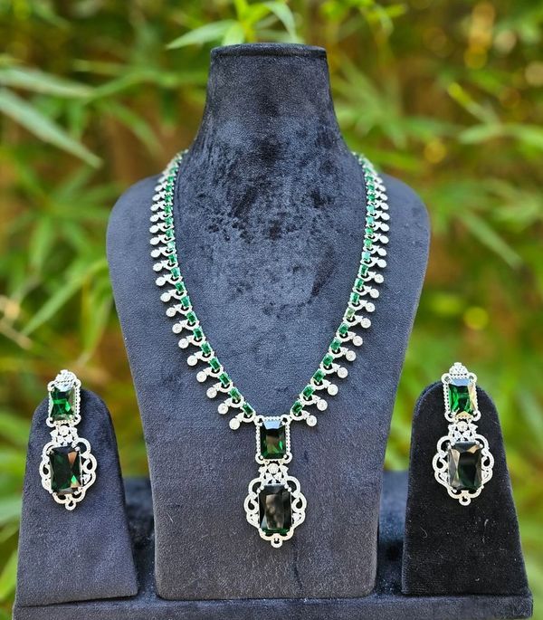 Celebrity inspired beautiful emerald green necklace with AD and doublet stones 