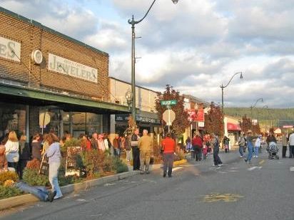 Downtown Sumner where the daffodil parade is hosted every year in Washington.