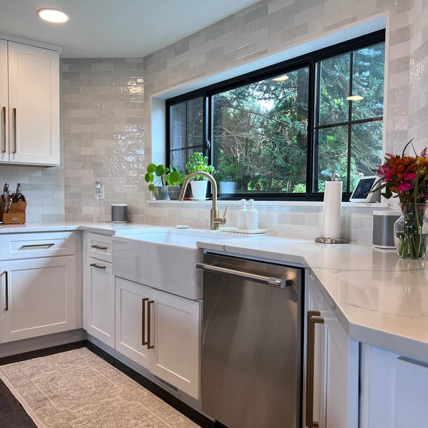 Maximize Space and Style: Kitchen Renovation Tips for Edmonds Residents