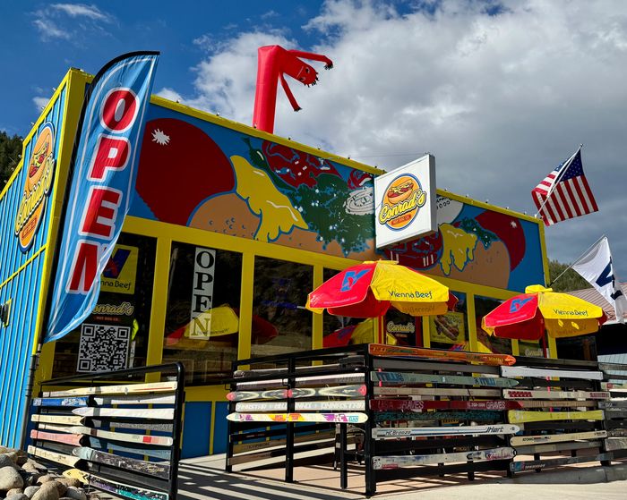 Conrad’s Hot Dog Dog Company vibrant colorful storefront the hottest spot to eat in Idaho Spring Co.