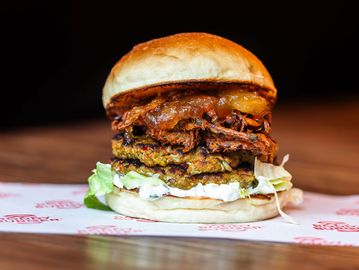 Roddyburger – the best burgers in Tunbridge Wells. The Bombay burger just hits different.