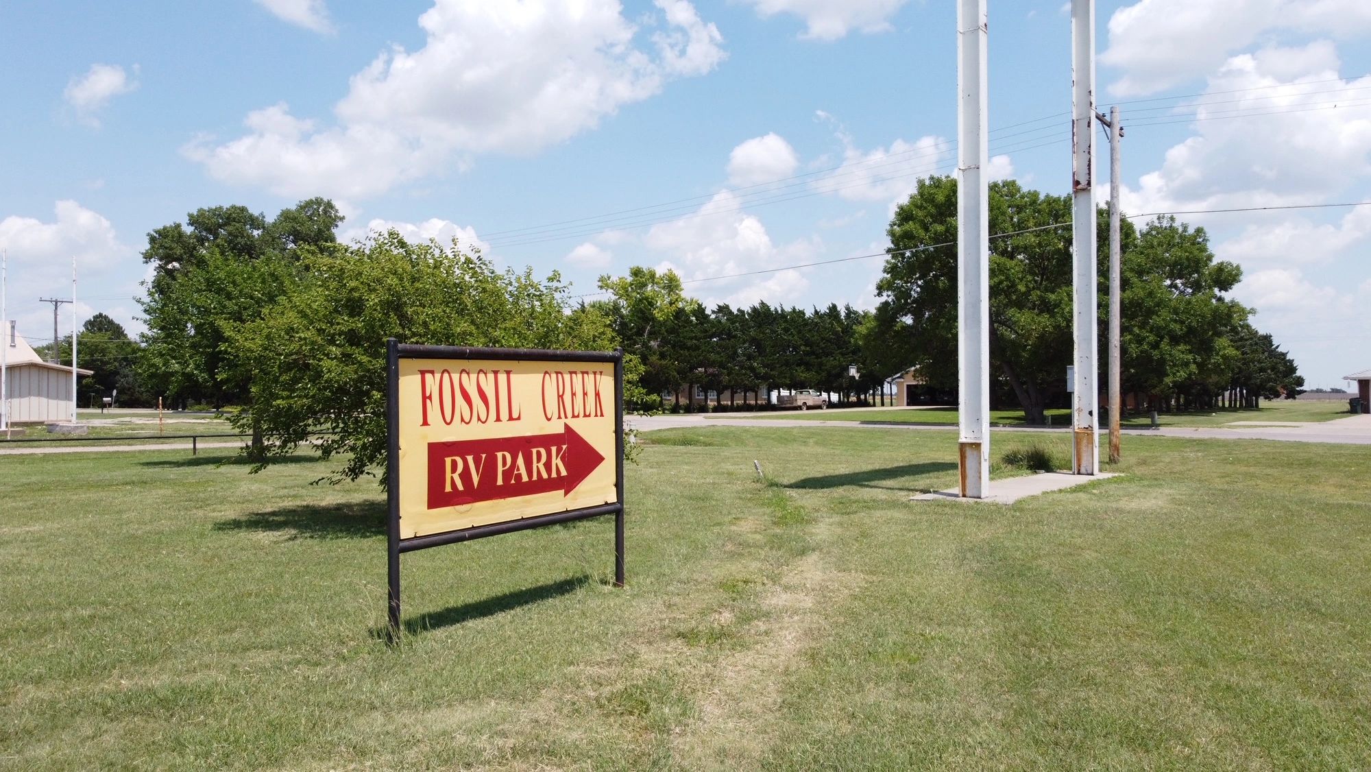 Sign at the turn onto Front Street.