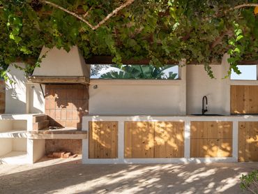 BBQ AND OUTDOOR SPACE