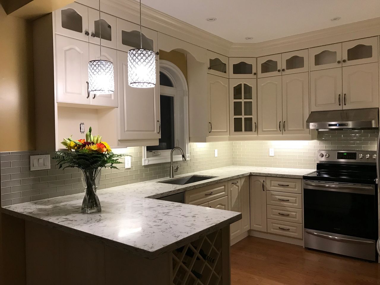 Antique White Kitchen Cabinet