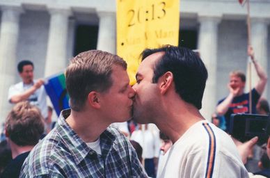 MMOW LGBT  Mass Wedding Ceremony at the Lincoln Memorial in Washington DC Saturday, 29 April 2000