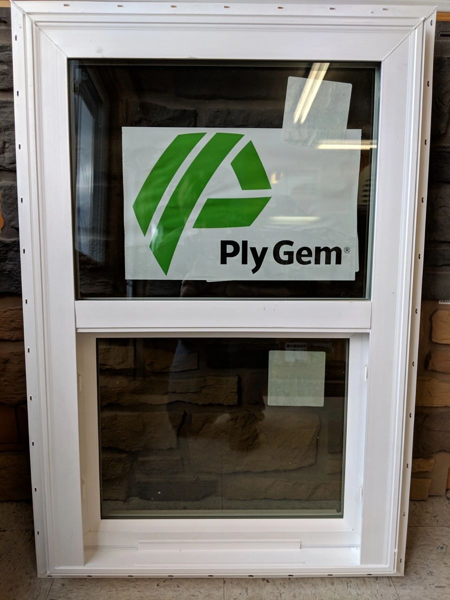Ply Gem 1500 Series 32 x 60 Single Hung Window