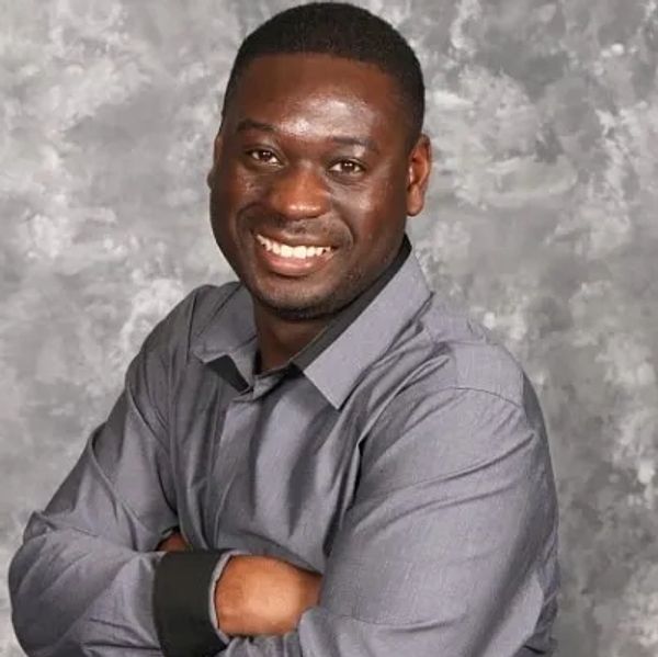 Daine, a veteran, mentor, and real estate investor helping others achieve financial freedom.