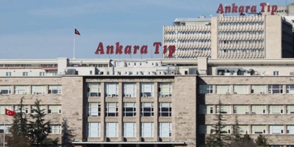 Ankara Tıp Fakültesi binası görünümü.