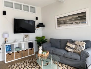 Relaxing & Comfortable Lounging Area