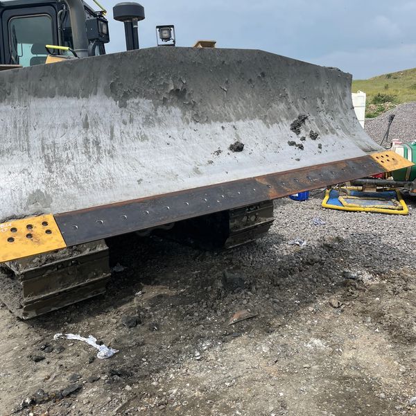 Replacement bulldozer cutting edge 