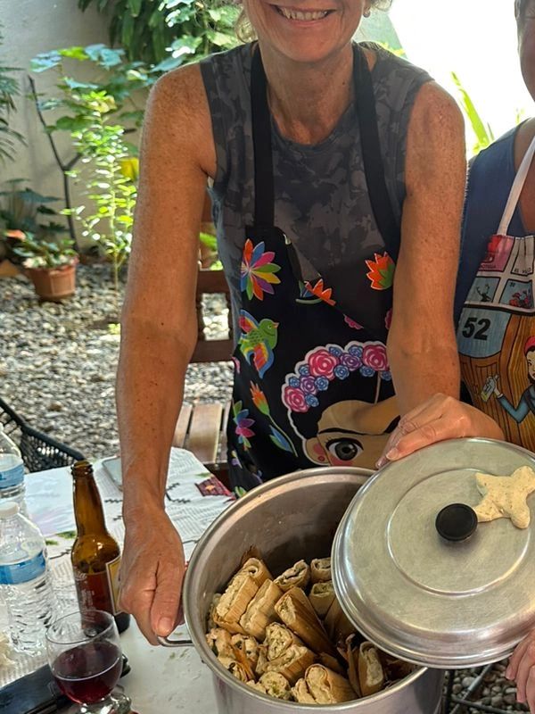 Gran olla de tamales