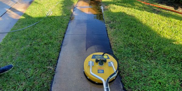 wall clean cleaning sidewalk driveway power wash pressure washing softwashing softwash 