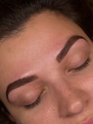 Brow wax + Tint 