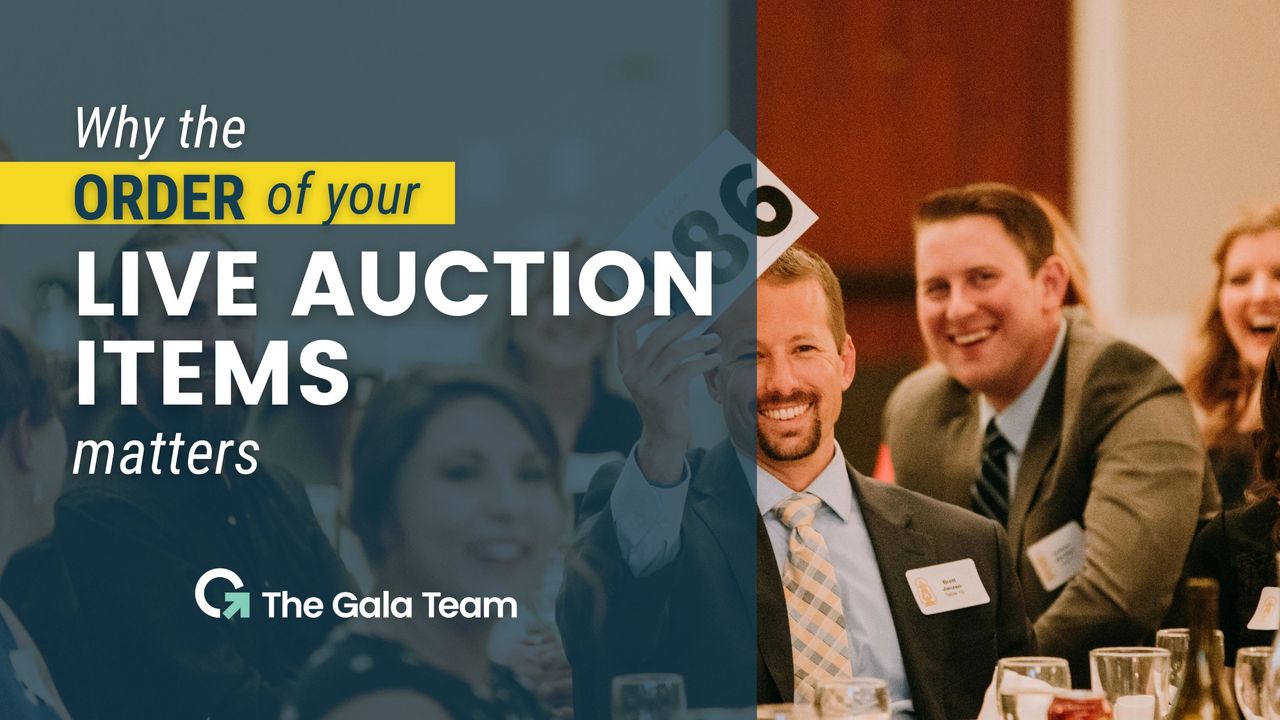 How To Use Live Auction Bid Paddles To Improve Fundraiser Success - Murad  Auctions