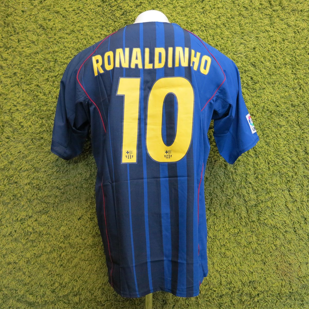 Ronaldinho Barcelona 2004 2005 Away Soccer Jersey Shirt M –  foreversoccerjerseys