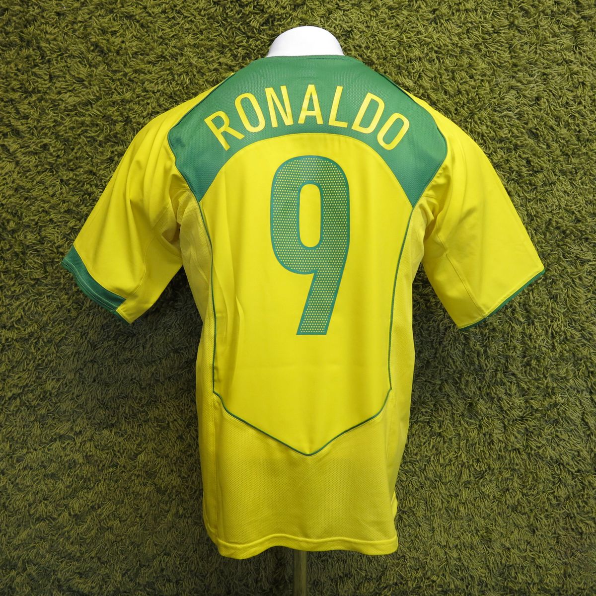 BRAZIL BRASIL 2004 RONALDO 9 HOME SHIRT (Excellent) XL – Foot-Jerseys