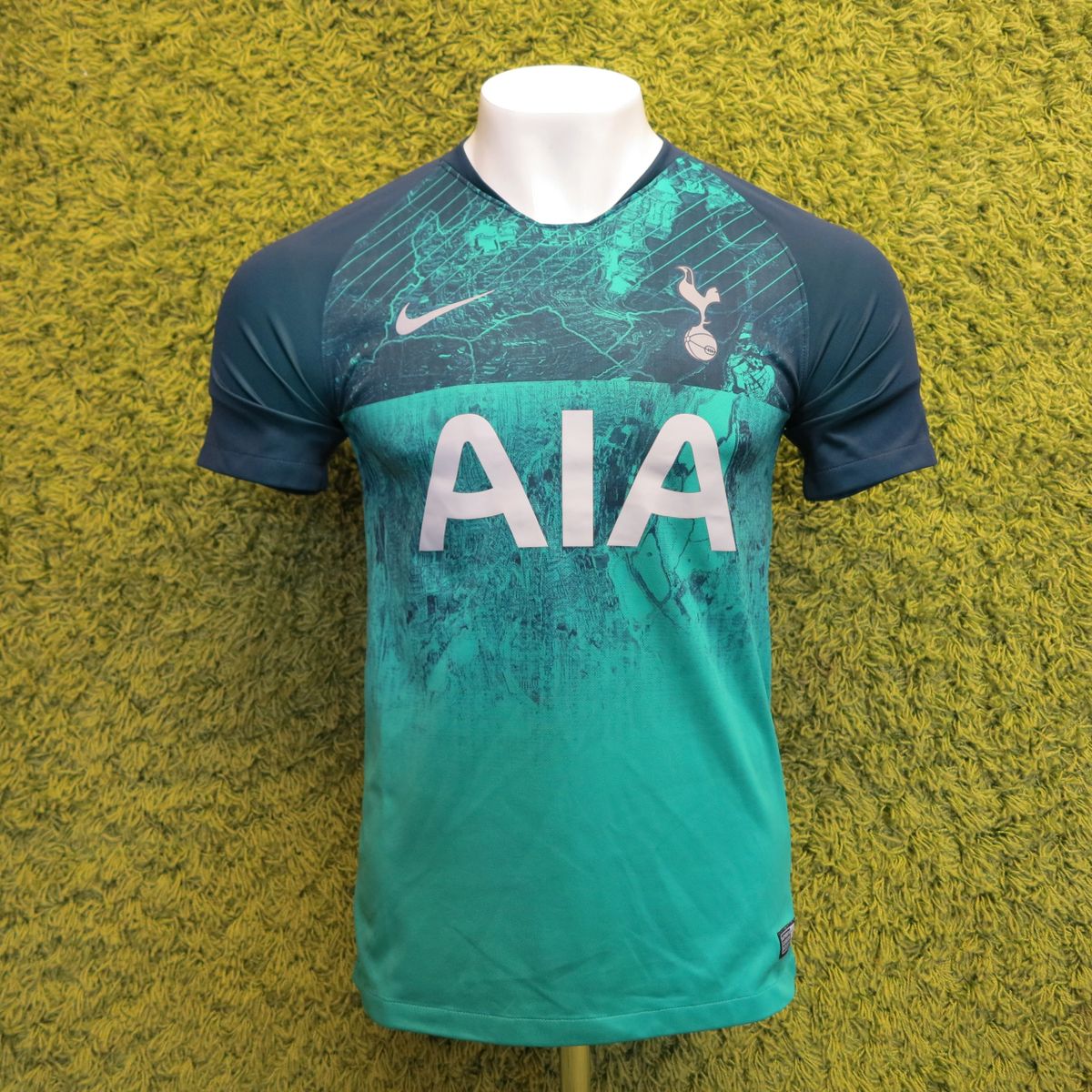 Velociraptor Tottenham 2018-19 Third Football Shirt Soccer Jersey