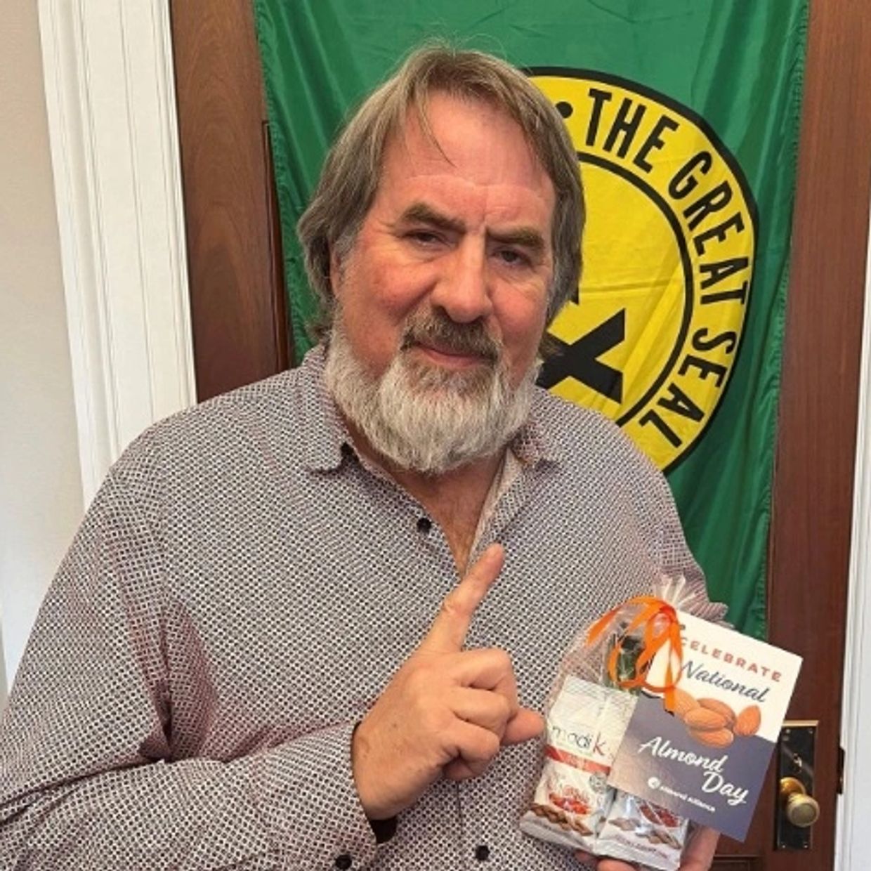 Rep. Doug LaMalfa in his Washington, D.C. office. The State of Jefferson movement flag behind him.